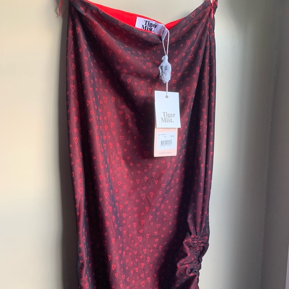Tiger Mist black and red skirt part of matching set ♥️🌹 - Picture 2 of 7